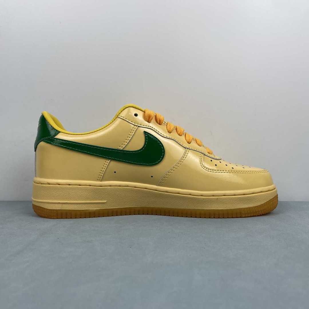 AF1-038 Vanilla Forest Patent – pair on box hero shot with hang tag