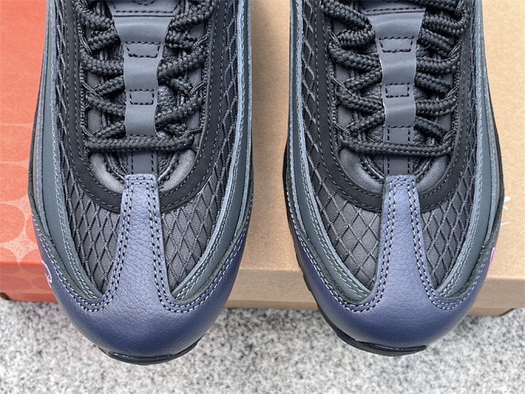 Nike Air Max 95 – Design-Inspired "Pink Camo" Custom Tribute Build AM95-PNKCAMO-002