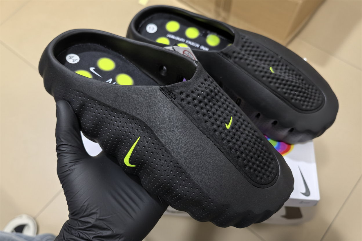 Black Green Slides - Front View