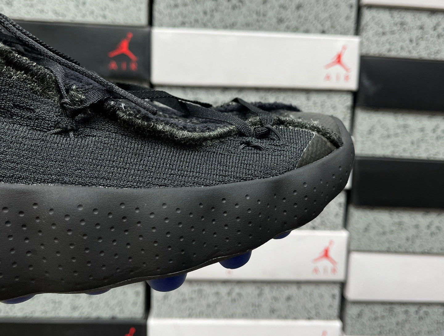 Mind 002 – Sneaker – Design‑Inspired Custom Footwear: Fragment - Black