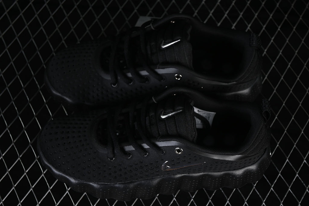 Mind 002 – Sneaker – Design‑Inspired Custom Footwear: Raven Black