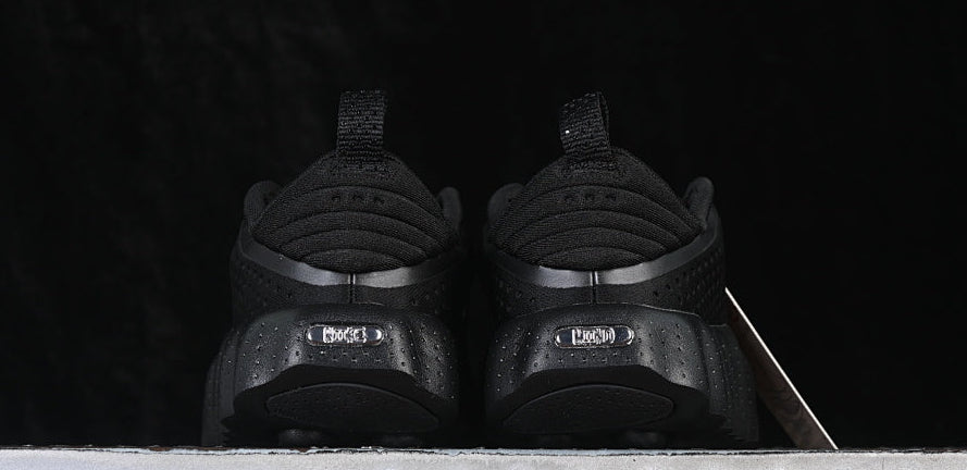Mind 002 – Sneaker – Design‑Inspired Custom Footwear: Raven Black