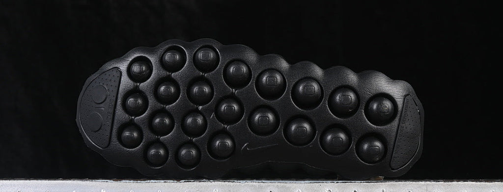 Mind 002 – Sneaker – Design‑Inspired Custom Footwear: Raven Black