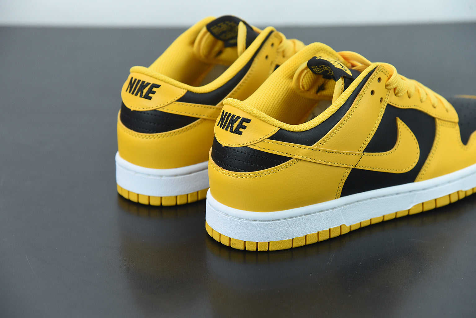 SBDNK‑035 — Nike SB Dunk Low “Bruce Lee” — Design‑Inspired