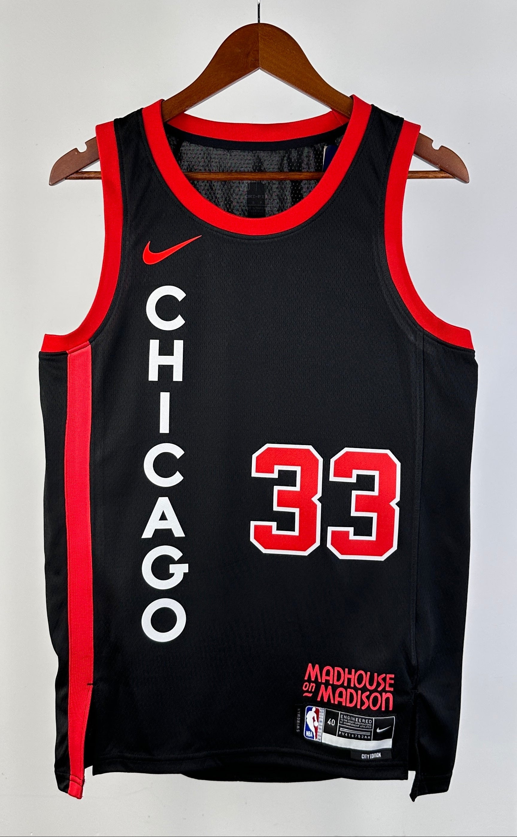 Chicago Bulls — Scottie Pippen #33 City Edition Jersey (Black)