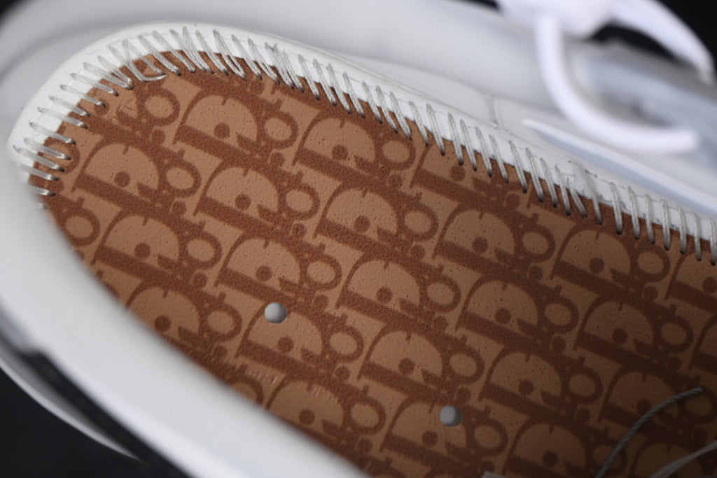 Jordan 1 Low – Design-Inspired "LV Blue Geckos" Custom Fantasy Build AJ1-LVCLB-053 (Copy)
