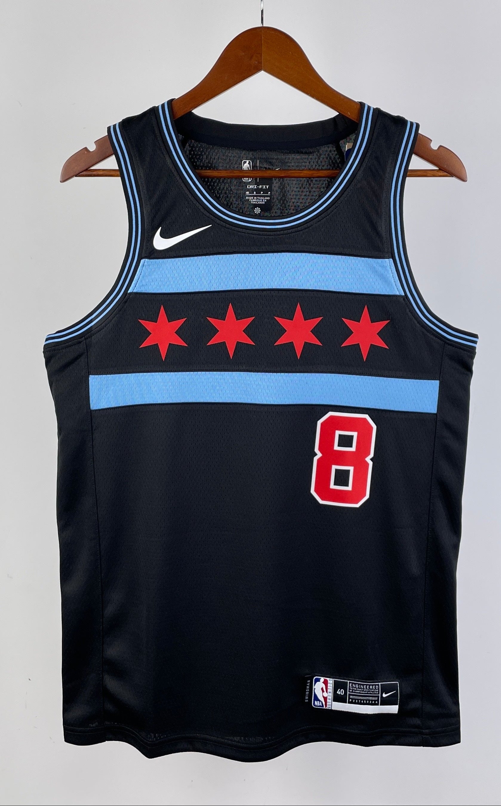 Chicago Bulls — Zach LaVine #8 City Edition Jersey (Black/Blue)