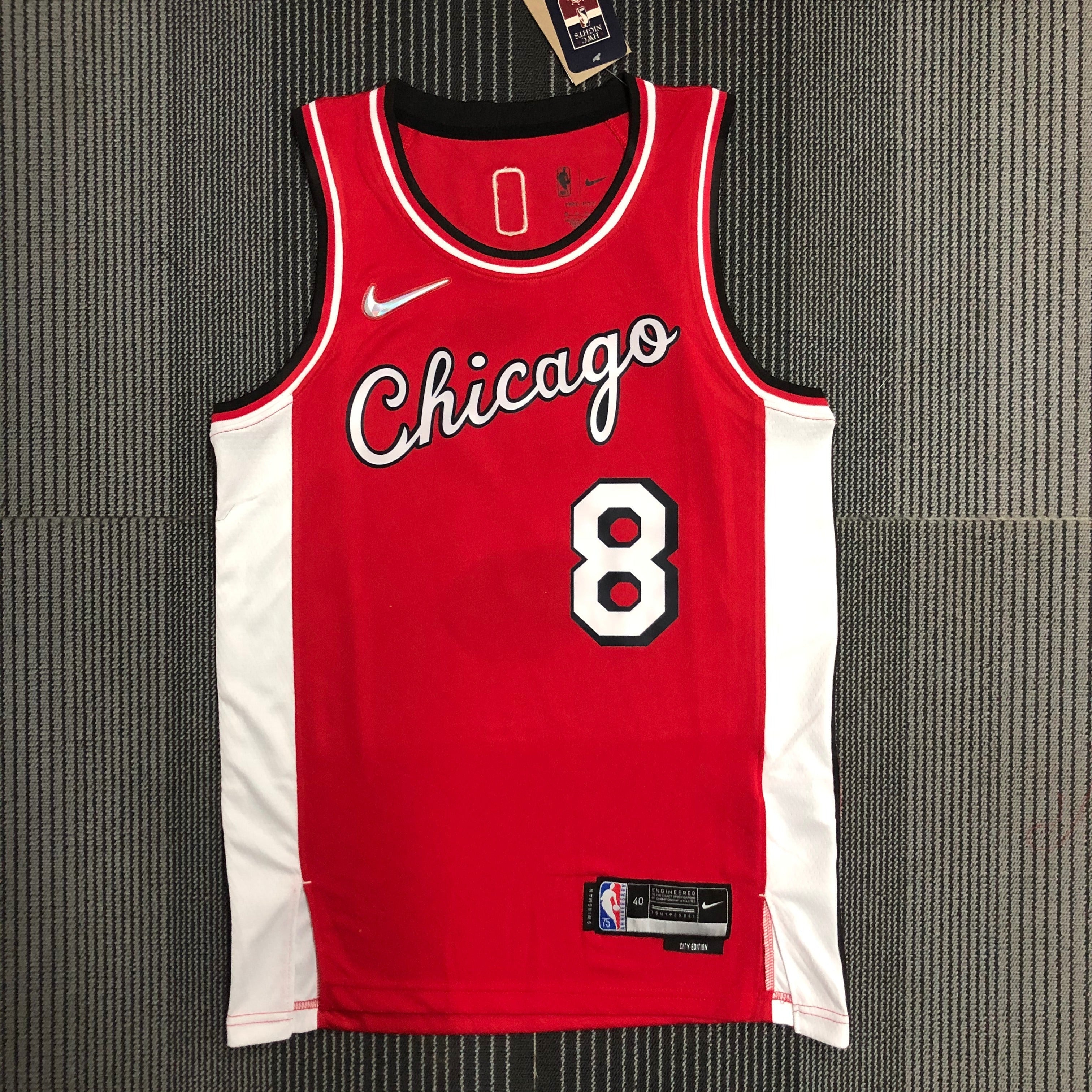 Chicago Bulls — Zach LaVine #8 City Edition Jersey (Red)