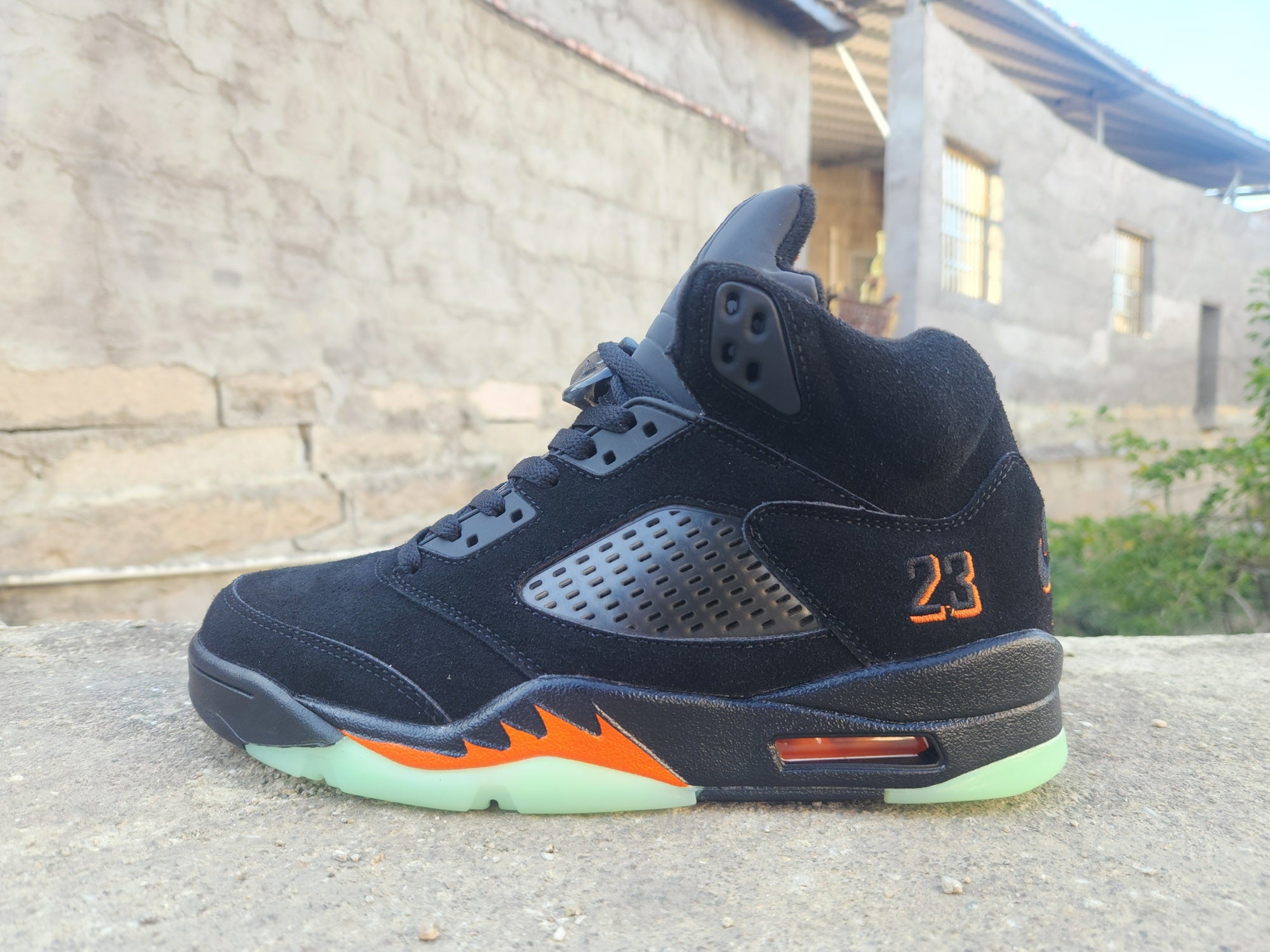 524 — Jordan 5 “Halloween Edition” — Design‑Inspired