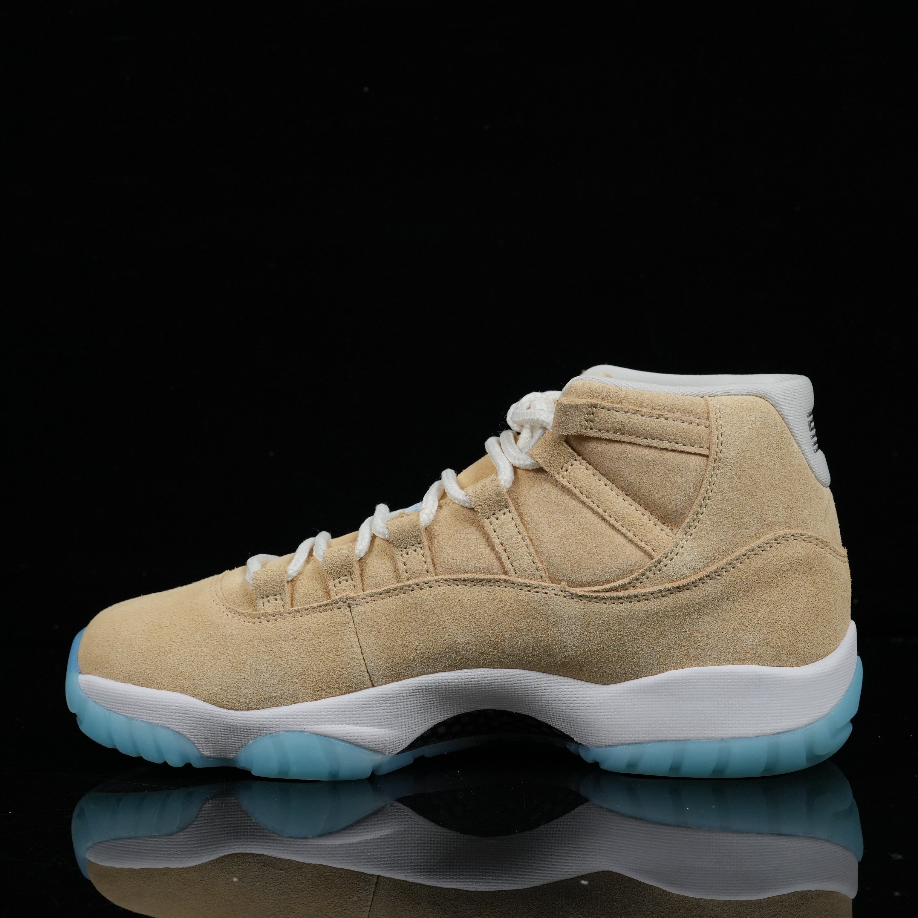 Jordan 11 – Design-Inspired "H‑Towns" Custom Tribute Build AJ11-HTOWN-1121