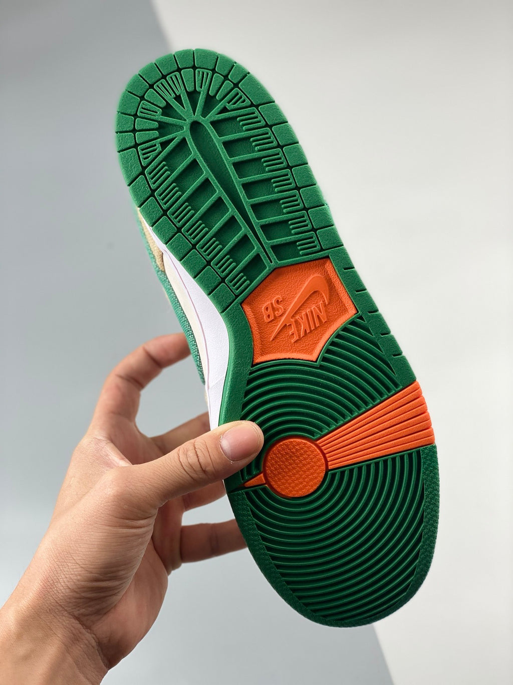 SBDNK‑058 — Nike SB Dunk Low “Jarritos” — Design‑Inspired