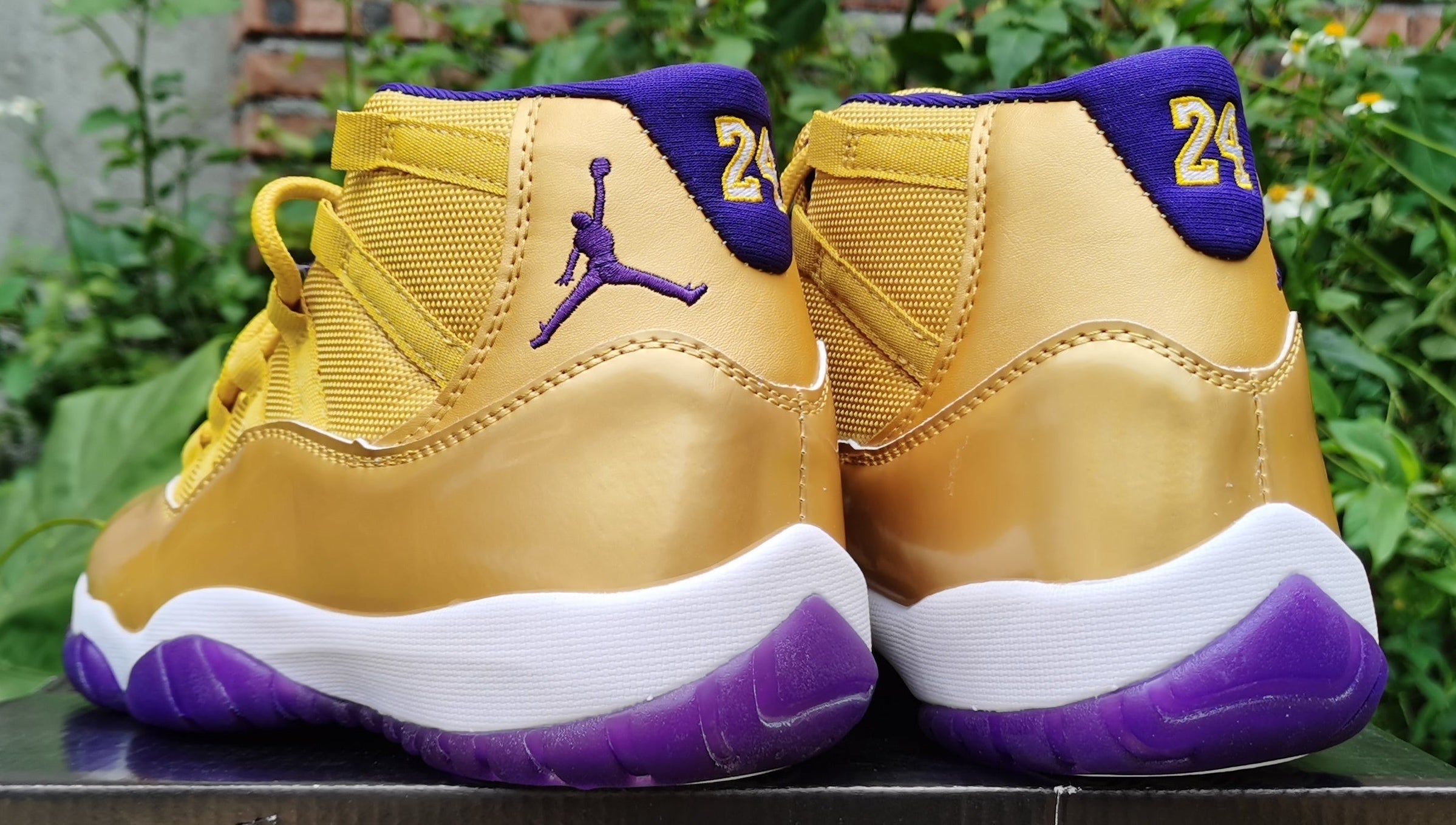 1118 — Jordan 11 “Mamba Mix-ups”  Fantasy Colorway Tributes (5 Colorways to choose from)