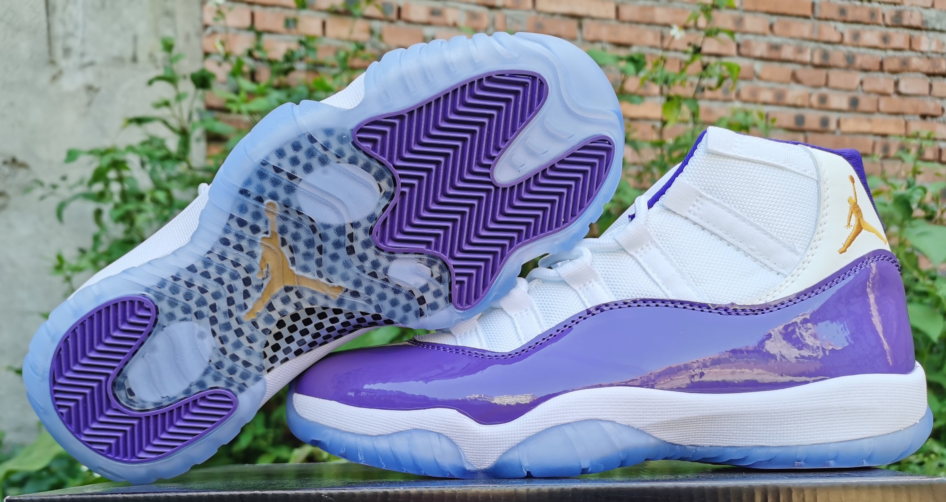 1118 — Jordan 11 “Mamba Mix-ups”  Fantasy Colorway Tributes (5 Colorways to choose from)