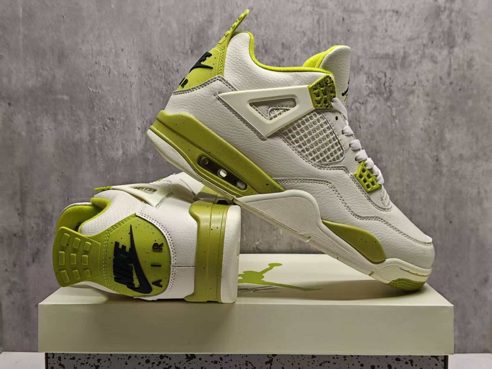 Jordan 4 – Design‑Inspired "Lemonades" Custom Tribute Build AJ4‑LEMONADES‑473