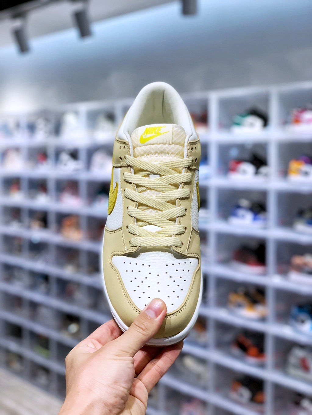 SBDNK‑062 — Nike SB Dunk Low “Lemon Drop” — Design‑Inspired