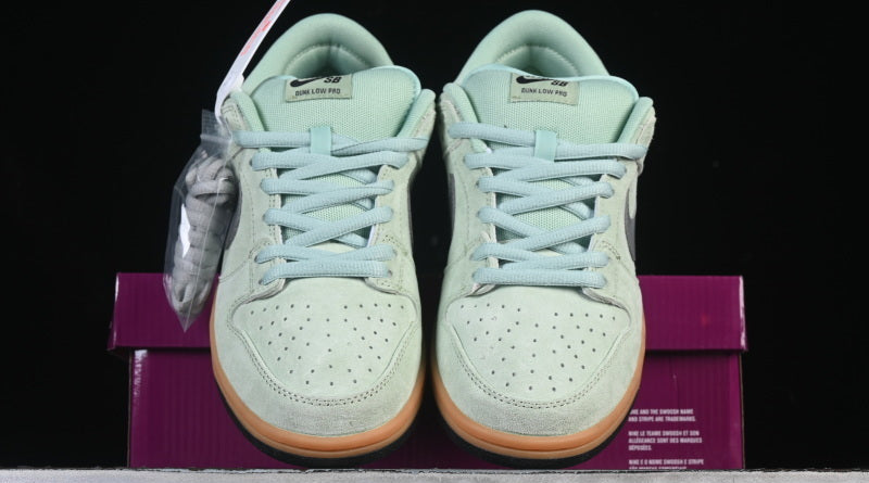SB Dunk Low – Design-Inspired "Verdugo Mountain" Custom Tribute Build SBDNK-081