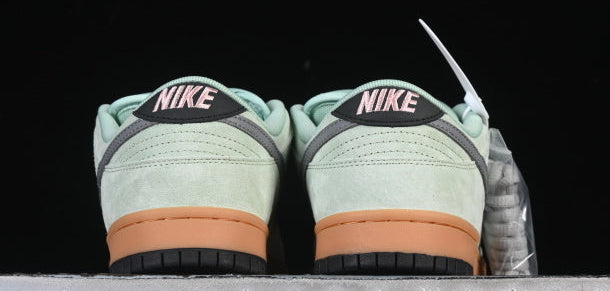 SB Dunk Low – Design-Inspired "Verdugo Mountain" Custom Tribute Build SBDNK-081