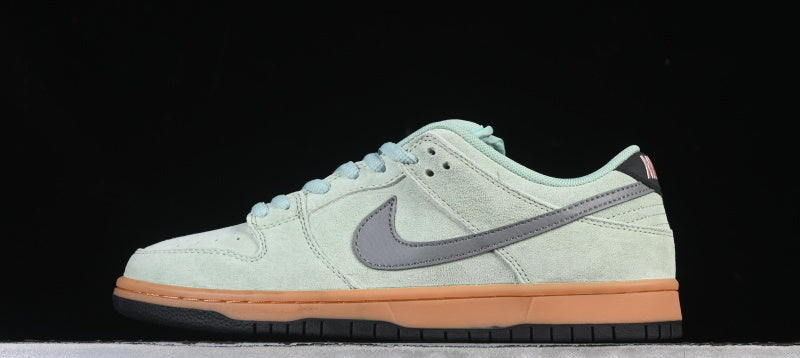 SB Dunk Low – Design-Inspired "Verdugo Mountain" Custom Tribute Build SBDNK-081