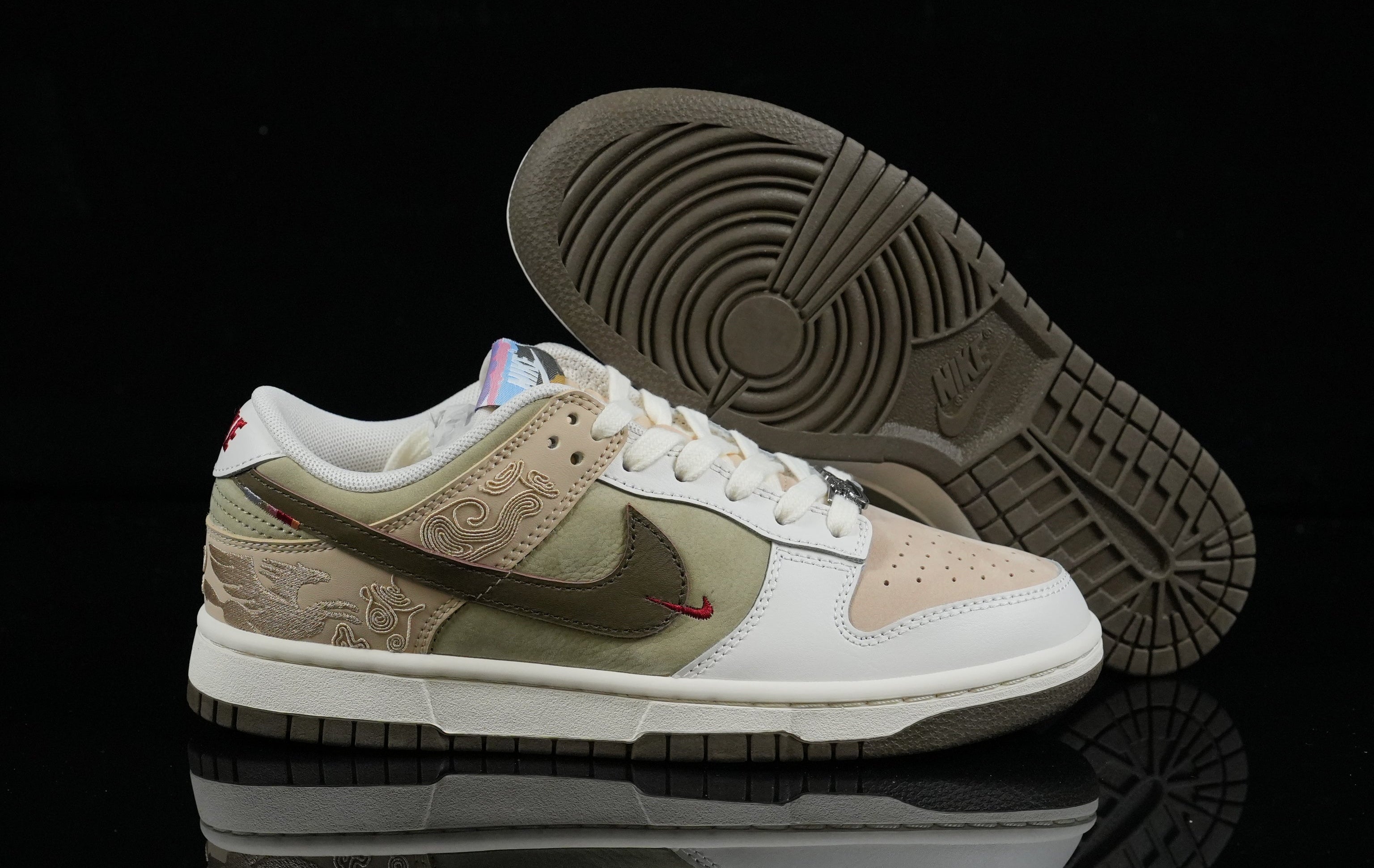 SB Dunk Low – Design-Inspired "Pegasus" Custom Tribute Build SBDNK-087