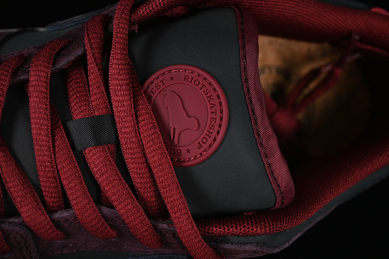 Nike SB Dunk Low – Design-Inspired "Riot Skateshop" Custom Tribute Build SBDNK‑077