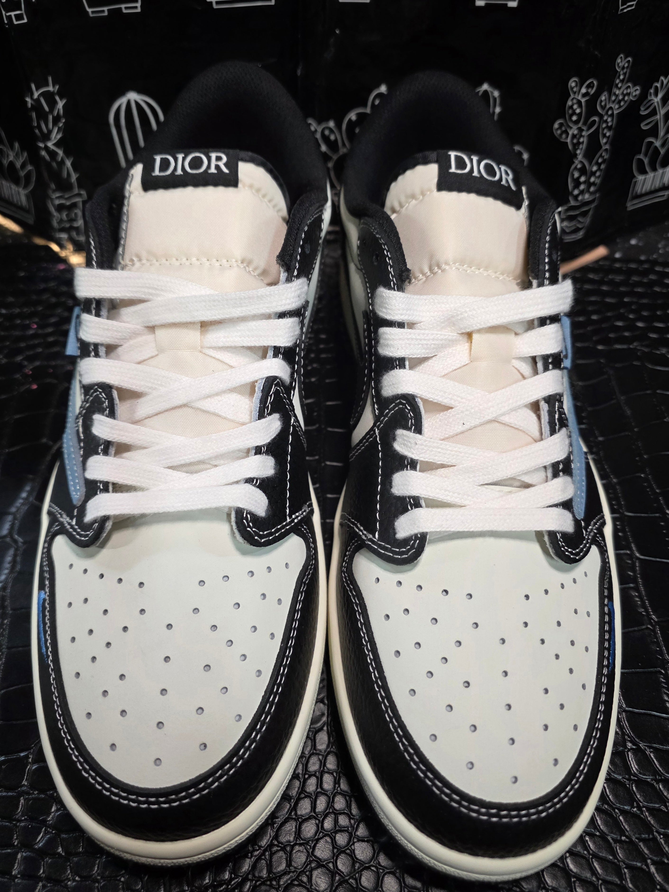 Jordan 1 low Cactus-Jack Dior fantasy collaboration