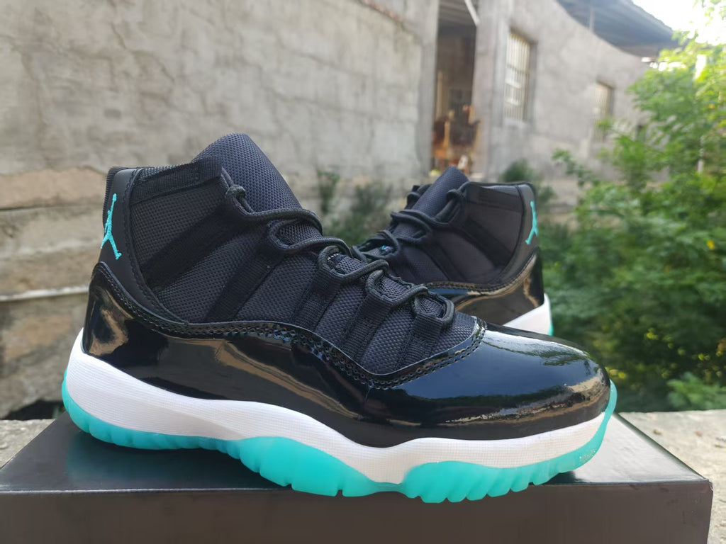 Jordan 11 – Design‑Inspired "Tiffany" Custom Fantasy Build AJ11‑TIFF‑1132