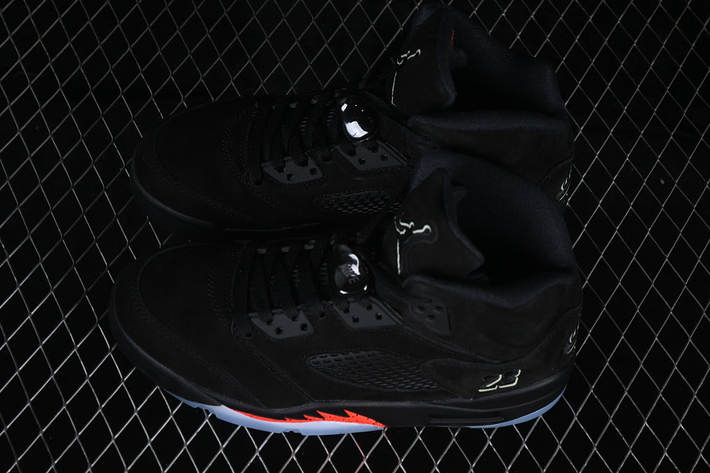 Jordan 5 – Design-Inspired "Halloween Edition" 2.0 Custom Tribute Build AJ5-HALLOWN2-537