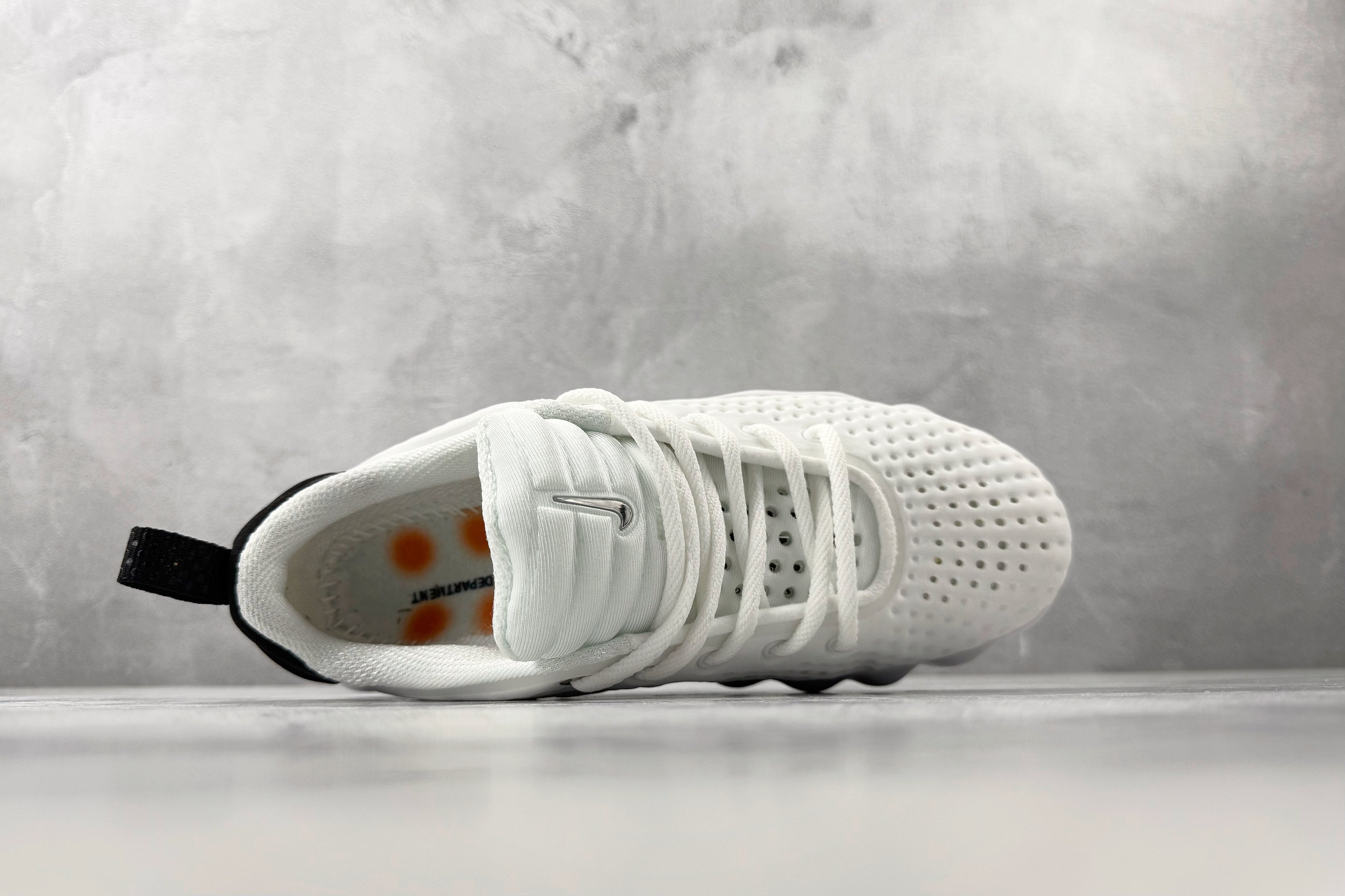 Mind 002 – Sneaker – Design‑Inspired Custom Footwear: Reverse Panda