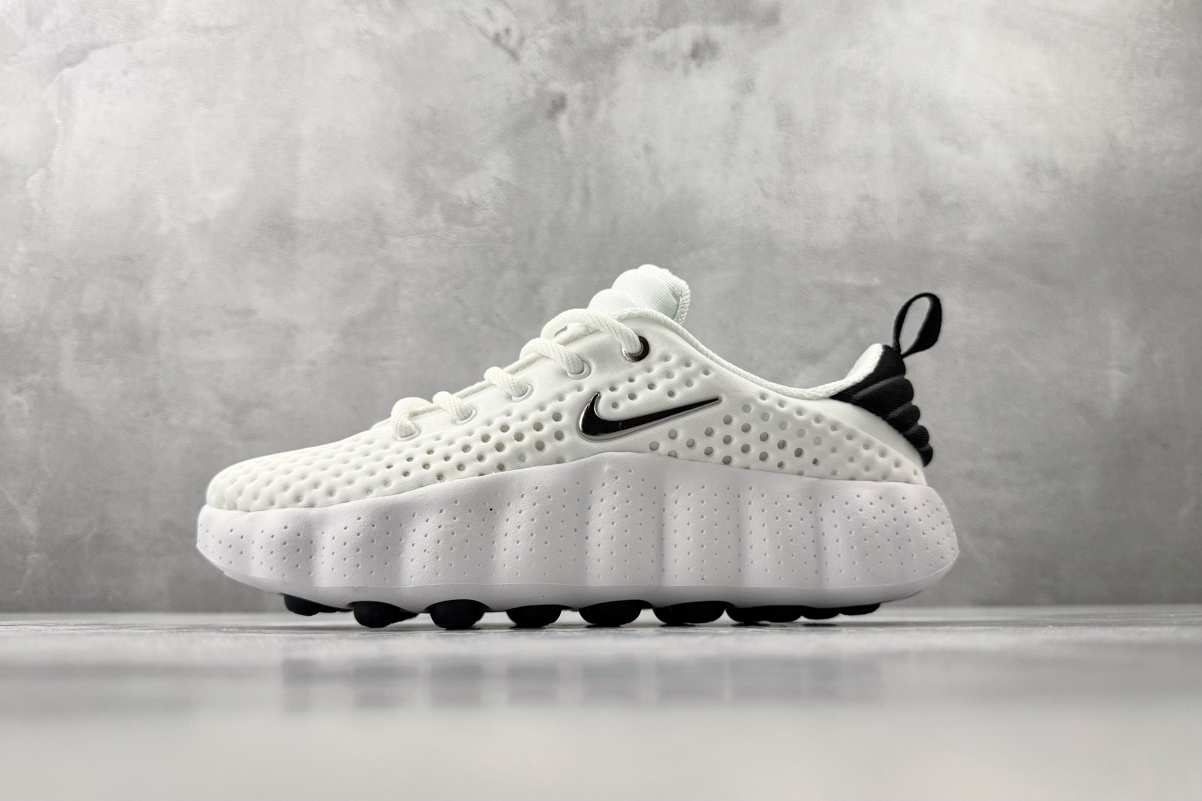 Mind 002 – Sneaker – Design‑Inspired Custom Footwear: Reverse Panda